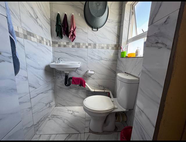 3 BEDROOM HOUSE FOR SALE IN SUNSET GLEN